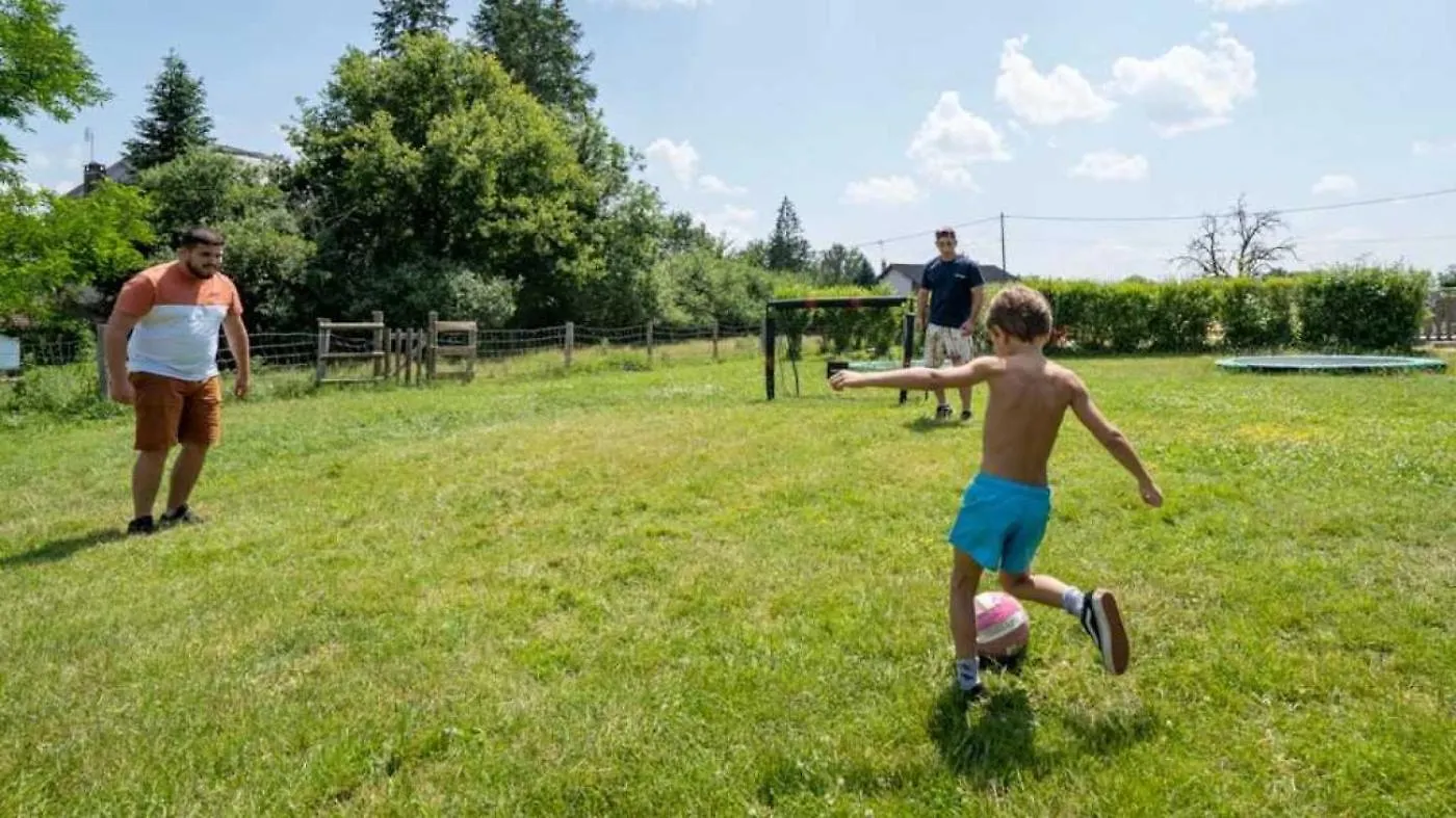 Cabane - Piscine - Eeceda Chassenard 0*,